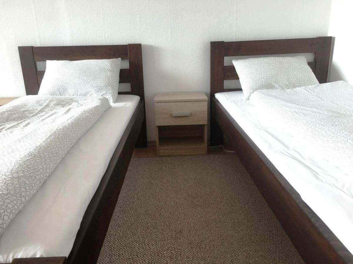 Szelestey Utcai Apartman 솜버트헤이 외부 사진
